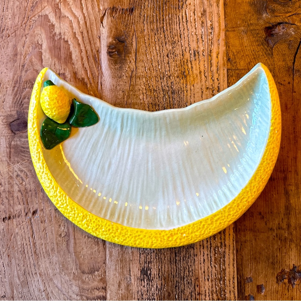 1970s Italian Majolica Lemon Plate by The Walter Hatches made in Italy
